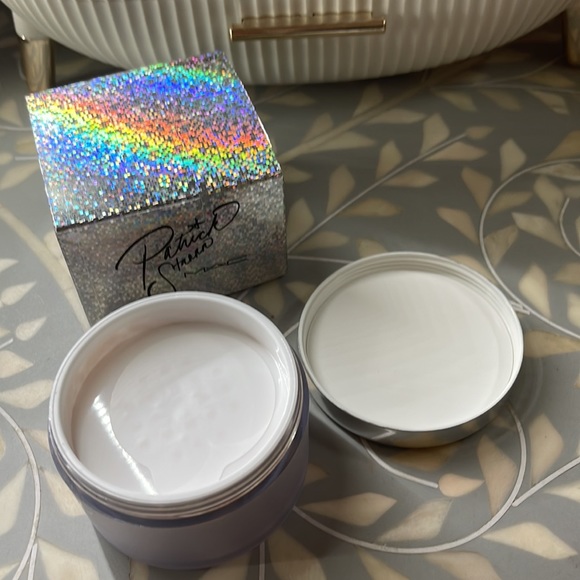 MAC Cosmetics Patrick Starrr Limited Edition Loose Setting Powder BNIB - Picture 3 of 4